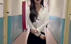 美女图片脱空一点不露app